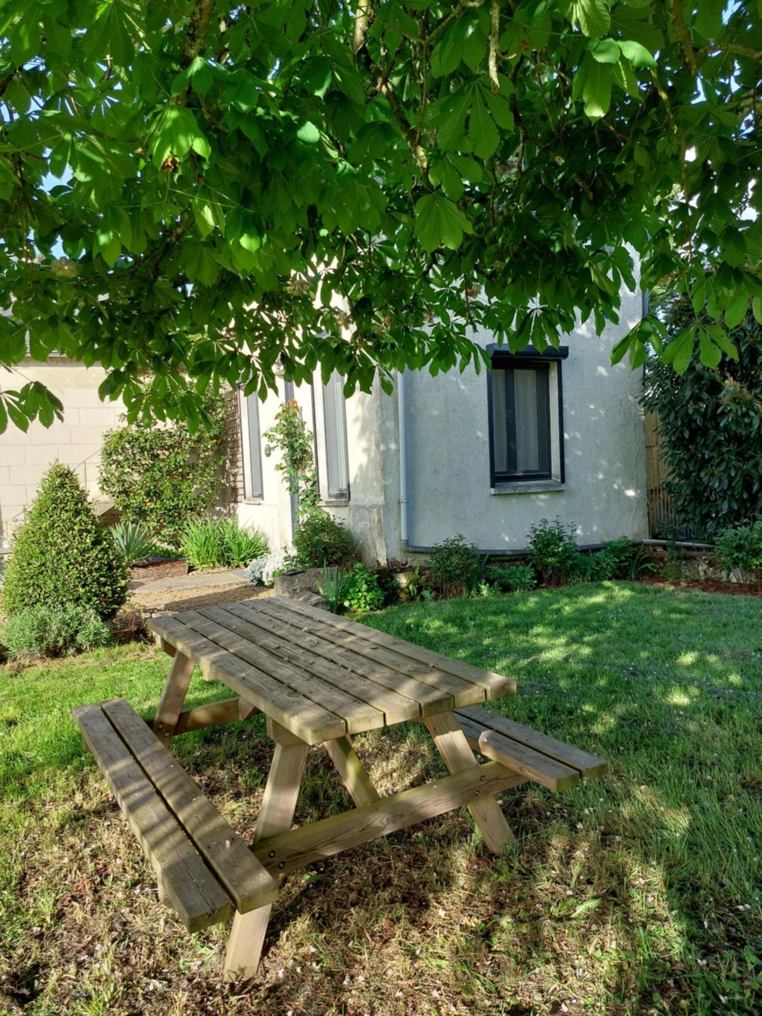 Chambres d'Hôtes de l'Ile du Saule Saumur Exterior foto